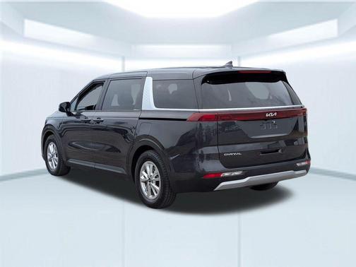 Panthera Metal 2023 Kia Carnival LX