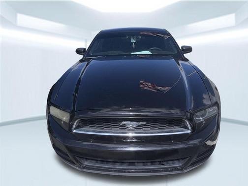 2014 Ford Mustang V6