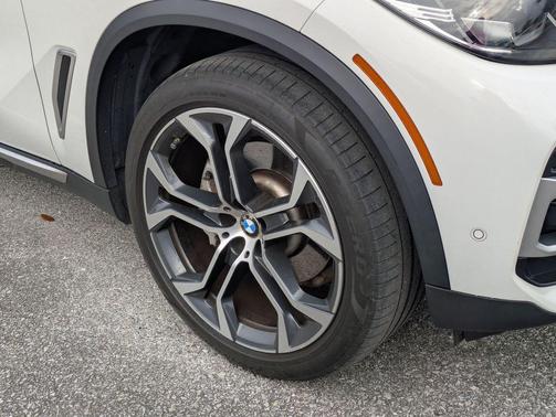 2023 BMW X5 sDrive40i