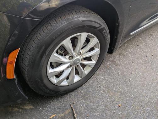 2017 Chrysler Pacifica Touring-L