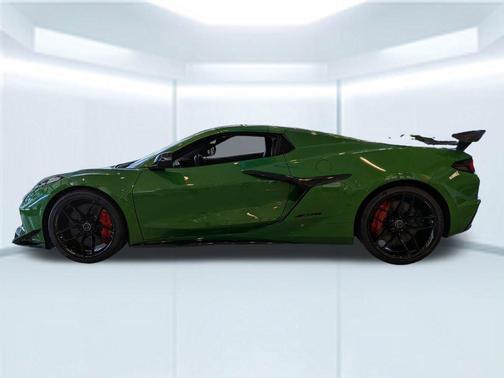 Roswell Green Metallic 2026 Chevrolet Corvette Z06