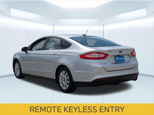 2015 Ford Fusion S