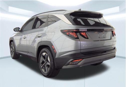 Shimmering Silver 2026 Hyundai TUCSON SEL