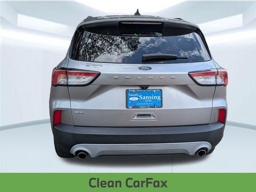 ICONIC SILVER 2022 Ford Escape SEL