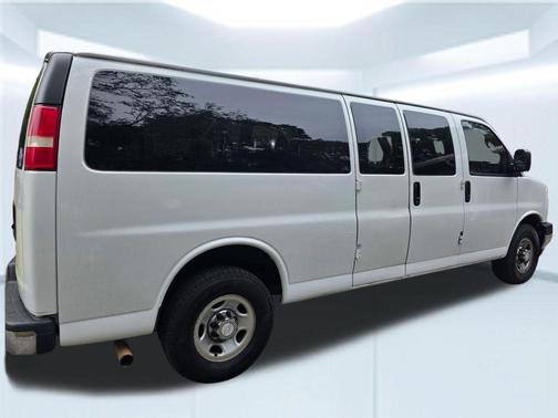 2019 Chevrolet Express 3500 LT