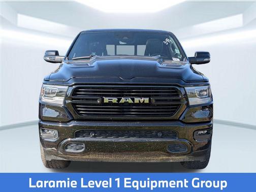 Diamond Black Crystal Pearlcoat 2023 RAM 1500 Laramie