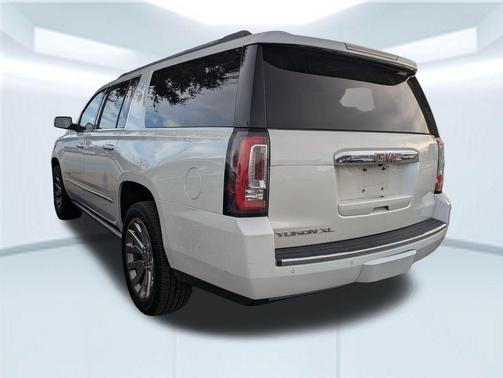 2017 GMC Yukon XL Denali