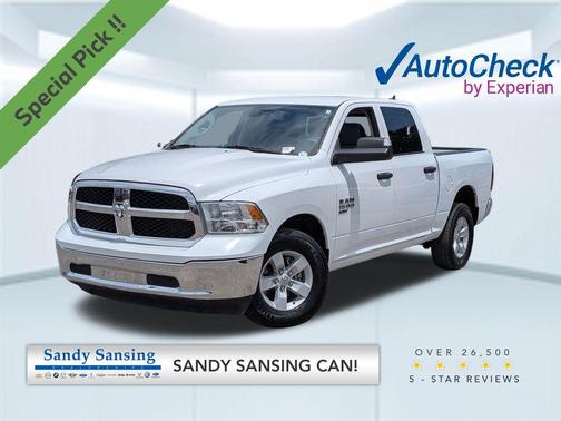 Bright White Clearcoat 2023 RAM 1500 Classic SLT