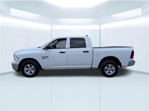 Bright White Clearcoat 2023 RAM 1500 Classic SLT