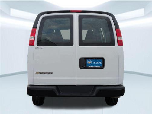 2025 Chevrolet Express 2500 RWD 2500 Regular Wheelbase WT