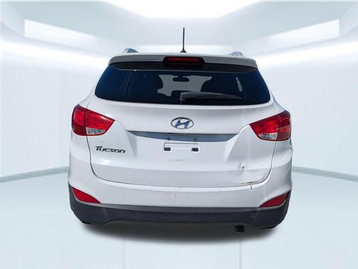 2015 Hyundai TUCSON SE