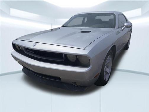 Bright Silver Metallic Clearcoat 2009 Dodge Challenger SE