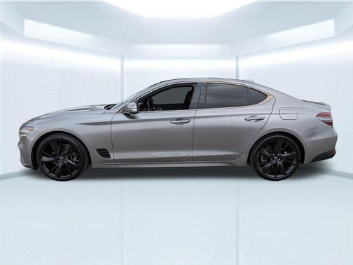 2023 Genesis G70 2.0T RWD