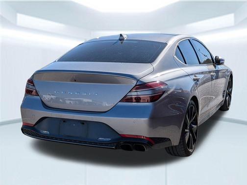 2023 Genesis G70 2.0T RWD