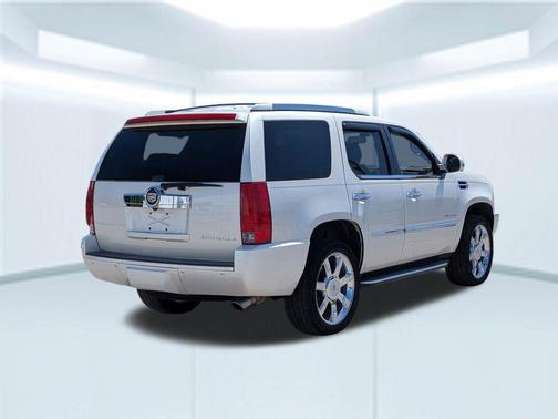 White Diamond Tricoat 2013 Cadillac Escalade Luxury