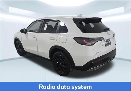 White 2024 Honda HR-V Sport