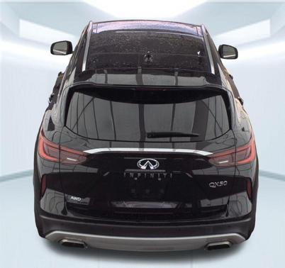 2023 INFINITI QX50 LUXE AWD