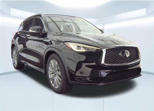 2023 INFINITI QX50 LUXE AWD