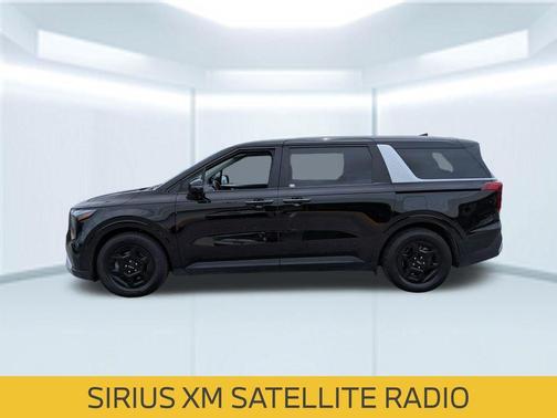 Aurora Black Pearl 2025 Kia Carnival LXS