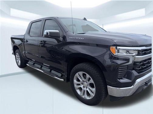 Dark Ash Metallic 2022 Chevrolet Silverado 1500 LT