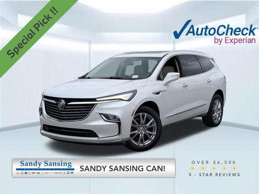 White Frost Tricoat 2023 Buick Enclave Essence FWD