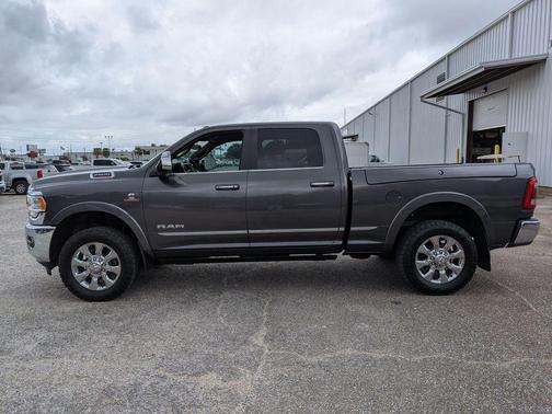 2020 RAM 2500 Limited Crew Cab 4X4 6'4' Box