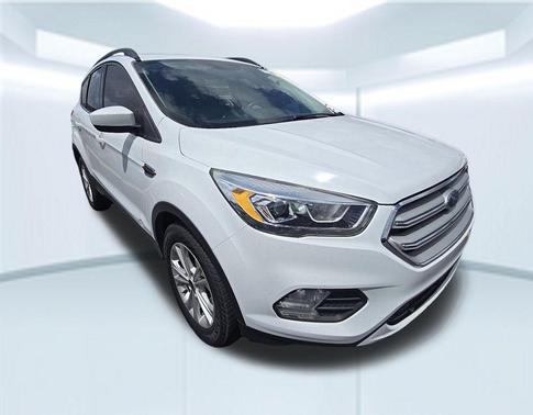 OXFORD WHITE 2019 Ford Escape SEL