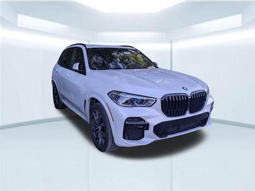 2022 BMW X5 M50i