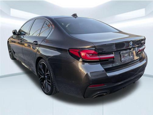 2022 BMW 530 i
