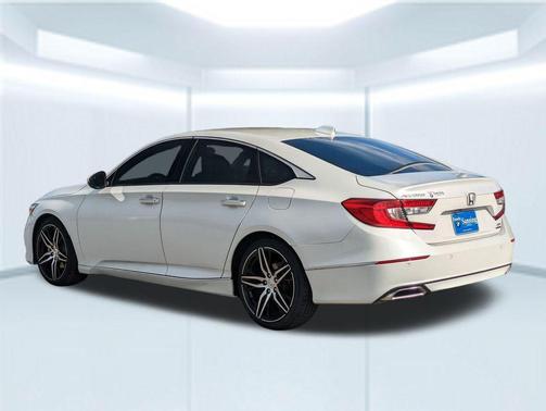 2022 Honda Accord Touring 2.0T