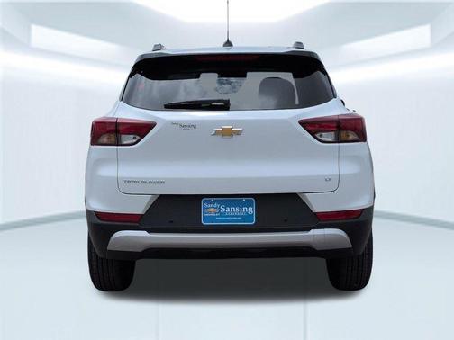 Summit White 2026 Chevrolet Trailblazer LT