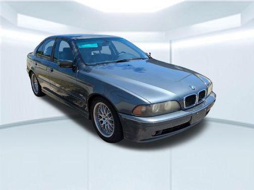 2002 BMW 530 530i