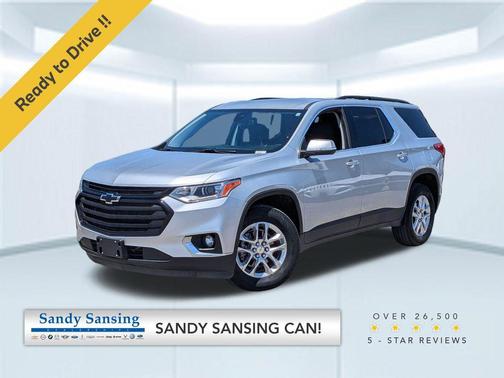 Silver Ice Metallic 2021 Chevrolet Traverse LT Cloth