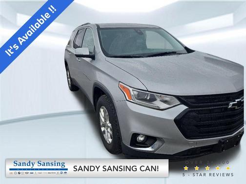 Silver Ice Metallic 2021 Chevrolet Traverse LT Cloth