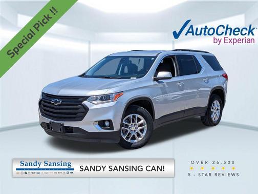 Silver Ice Metallic 2021 Chevrolet Traverse LT Cloth