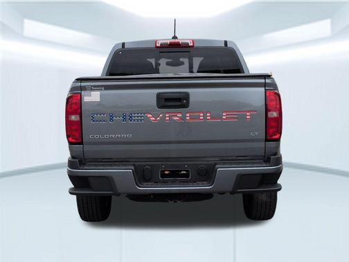 Satin Steel Metallic 2022 Chevrolet Colorado LT