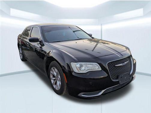 2015 Chrysler 300 Limited