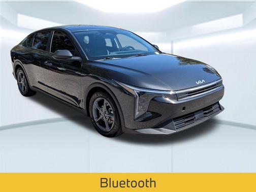 Interstellar Gray 2025 Kia K4 LXS