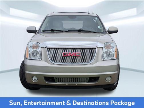 Champagne Silver Metallic 2013 GMC Yukon XL Denali