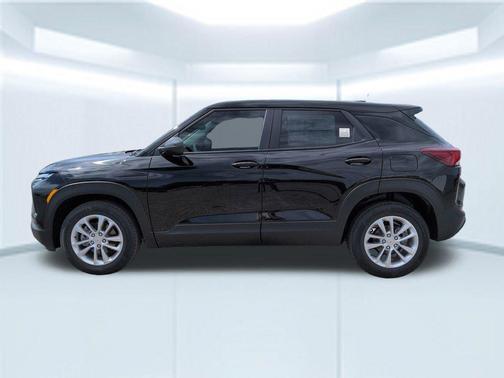 Mosaic Black Metallic 2026 Chevrolet Trailblazer LS