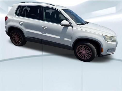 2011 Volkswagen Tiguan SE