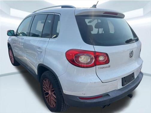 2011 Volkswagen Tiguan SE