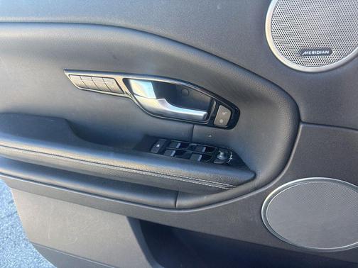 2017 Land Rover Range Rover Evoque SE