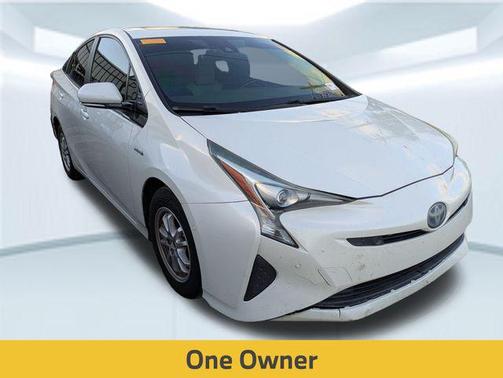 2017 Toyota Prius Three