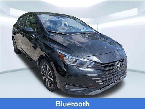 Super Black 2023 Nissan Versa 1.6 S