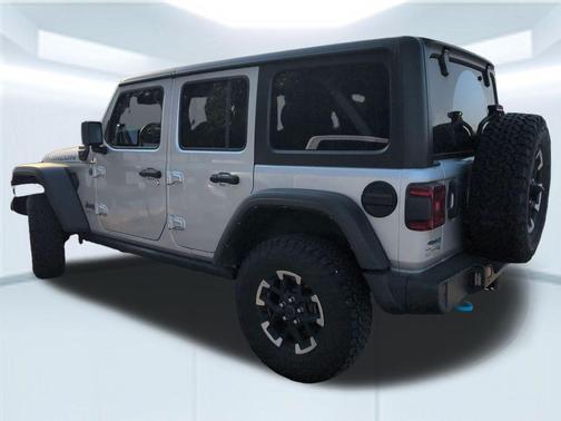 Silver Zynith Clearcoat 2024 Jeep Wrangler 4xe Rubicon