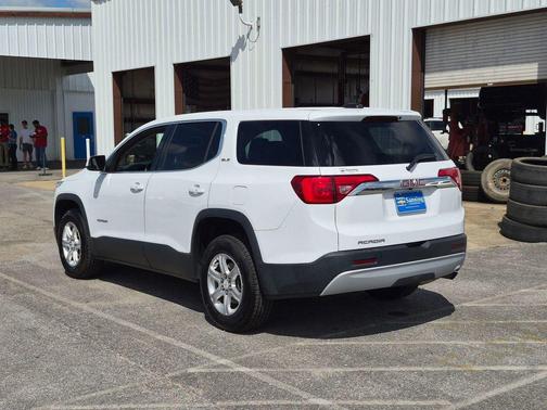 Summit White 2018 GMC Acadia SLE-1