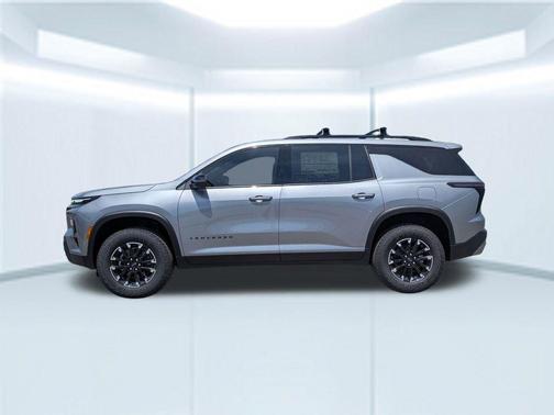 Sterling Gray Metallic 2026 Chevrolet Traverse AWD Z71