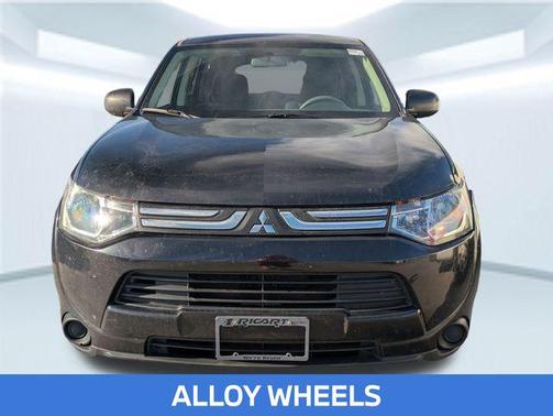 2014 Mitsubishi Outlander ES