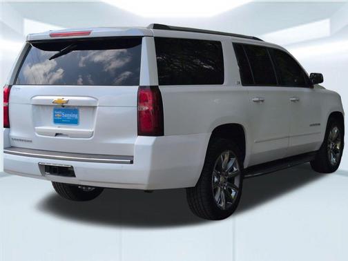 Iridescent Pearl Tricoat 2016 Chevrolet Suburban LTZ